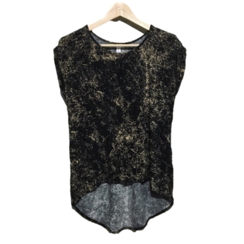𝅺Xhilaration graffiti splatter hi-lo woven top size small